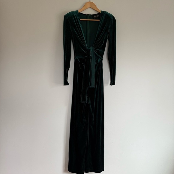 Bronx and Banco Cleopatra Jumpsuit in green Velvet Size: Small - Picture 2 of 4